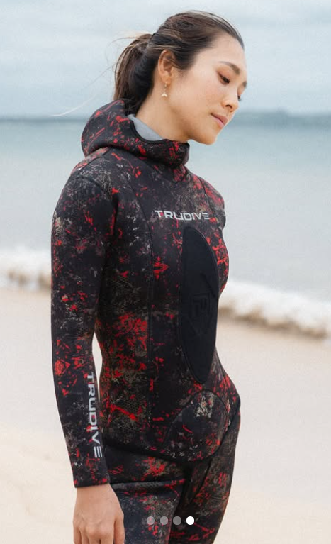 Chasse sous marine femme type 1